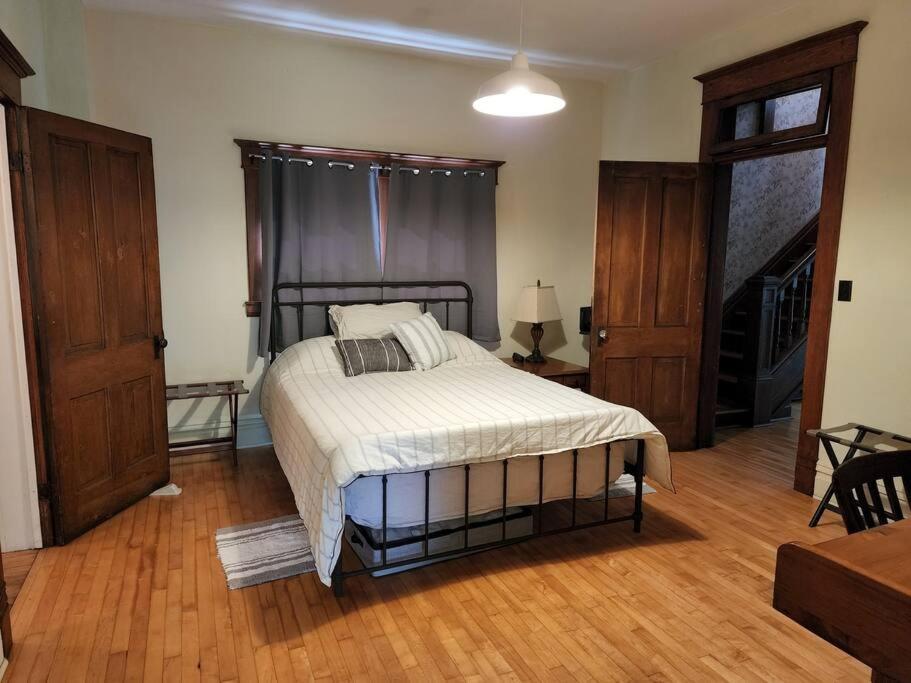 Basecampwv-Durbin. Spacious 4 Bedroom House W/Yard Bagian luar foto
